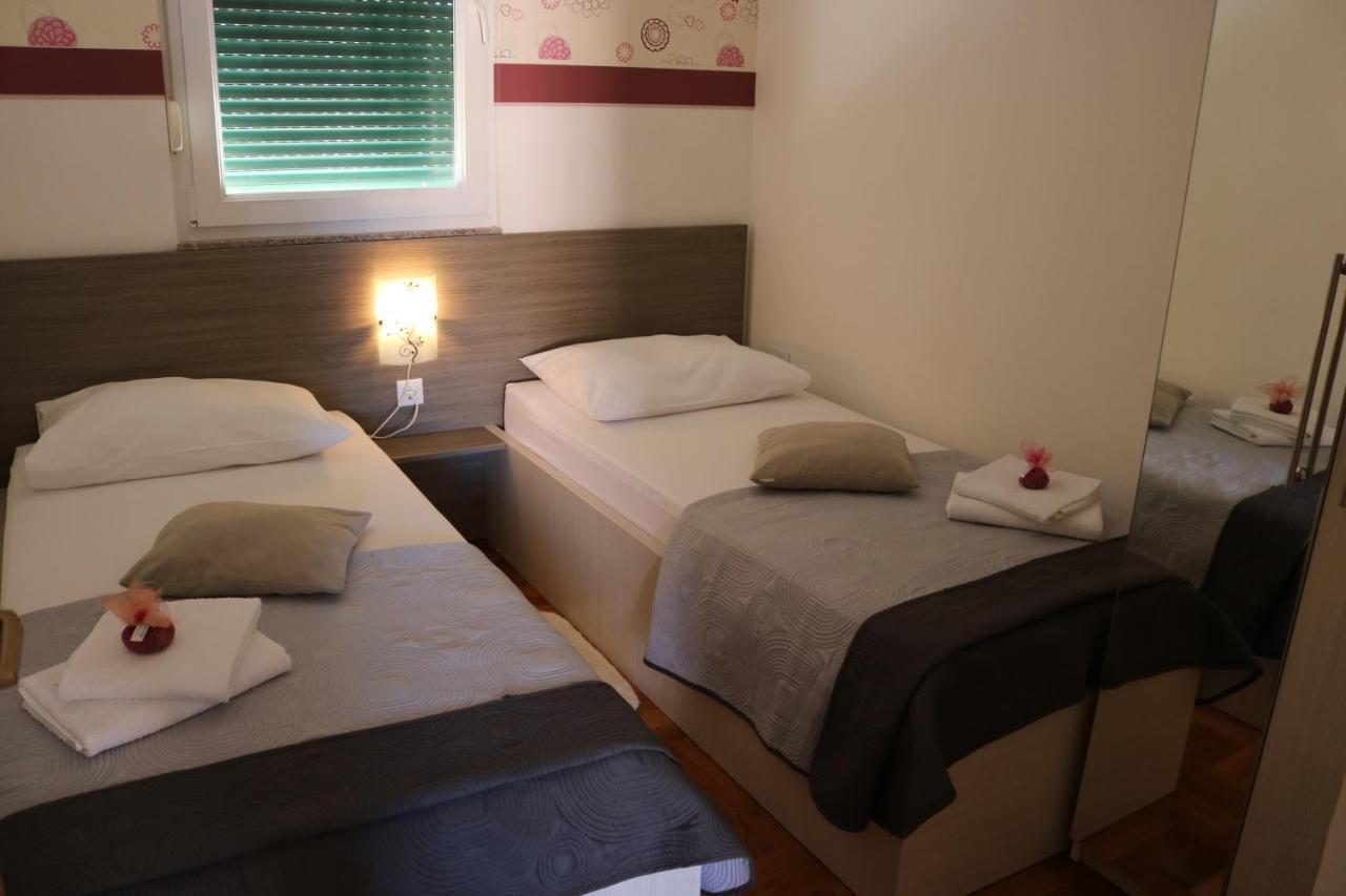 Apartments Marina فوديس المظهر الخارجي الصورة