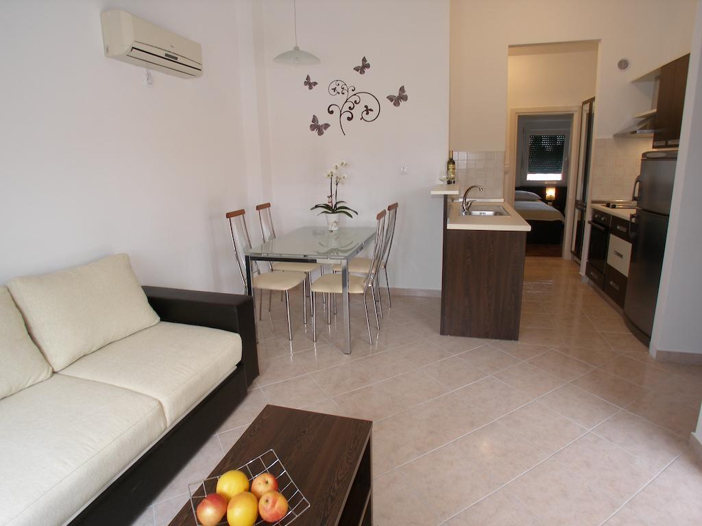 Apartments Marina فوديس الغرفة الصورة